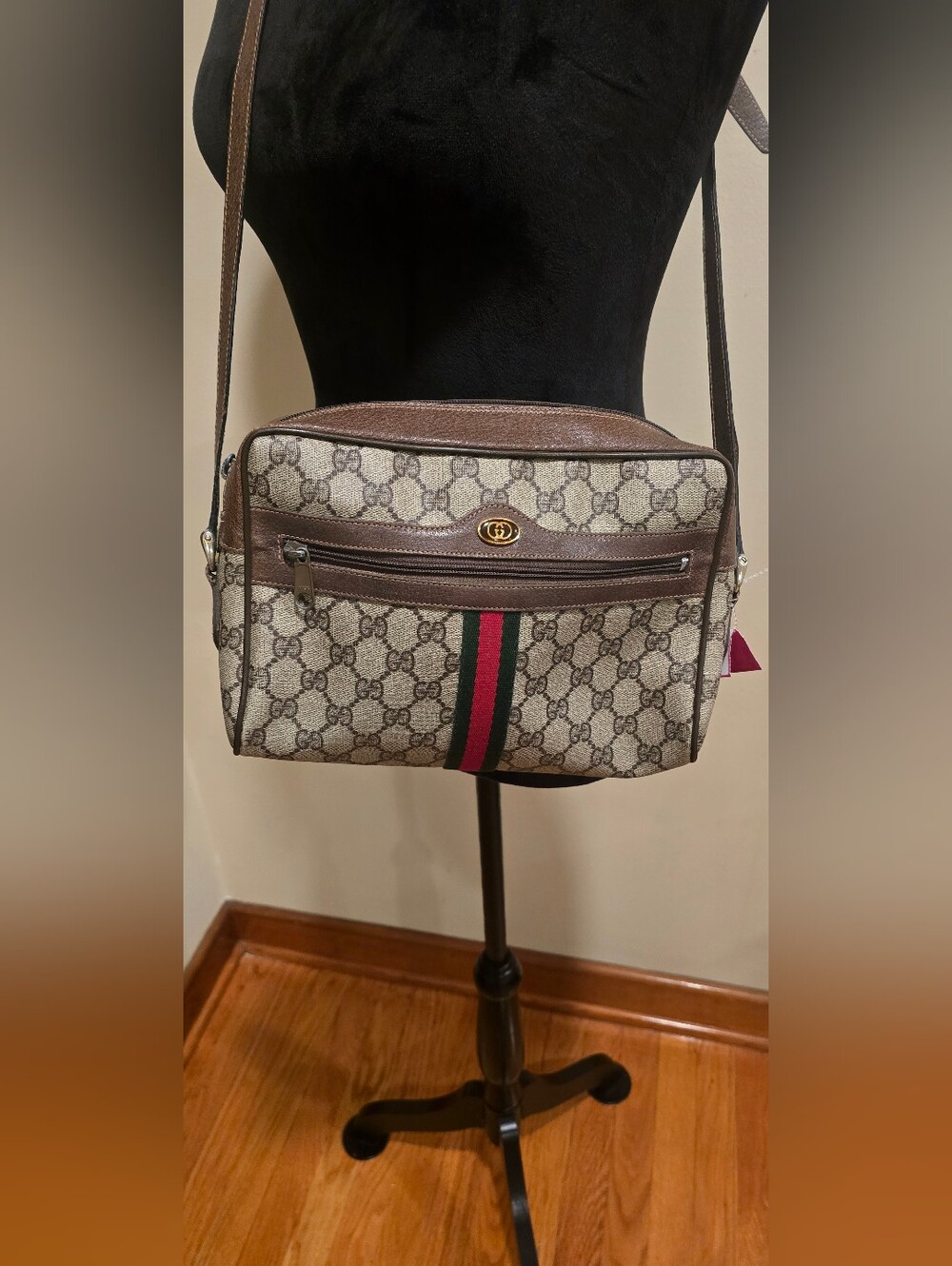 Gucci Monogram Handbag Excellent Condition